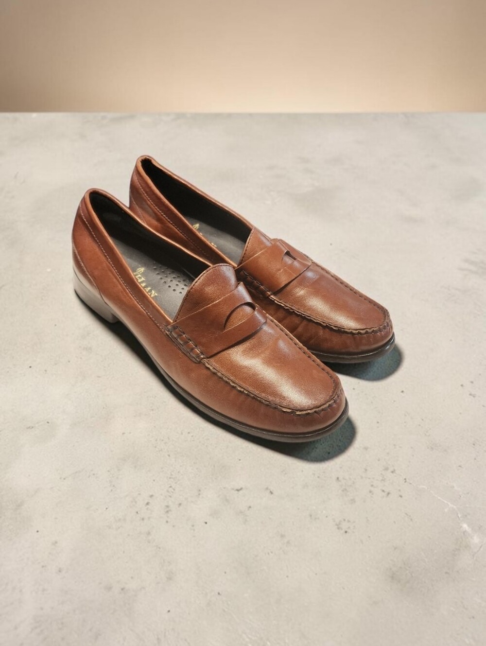 Women Vintage Leather Brown Loafers By Cole Haan Size 8.5